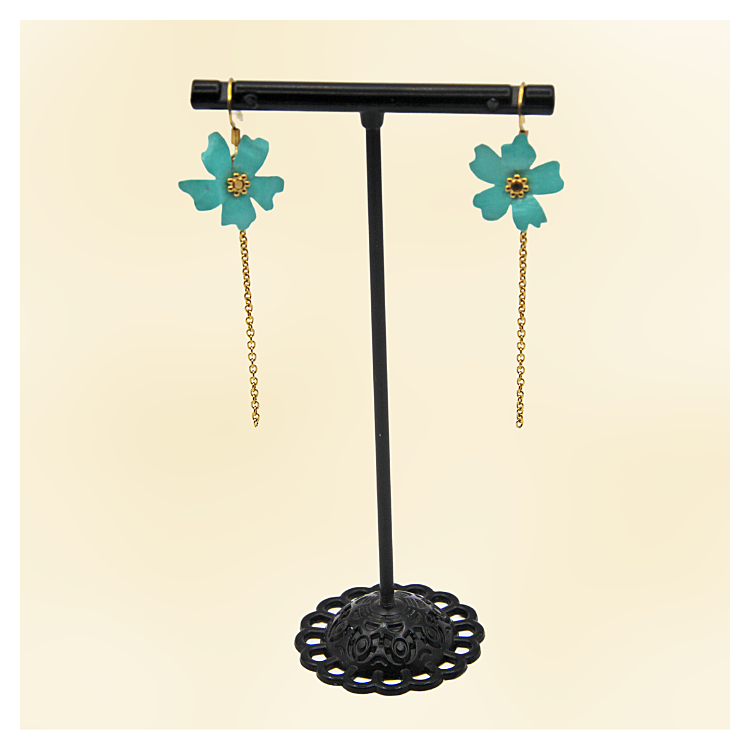 Pendants une fleur en papier