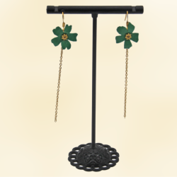 Pendants une fleur en papier