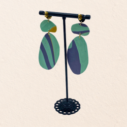 Pendants en papier vert, mauve et or